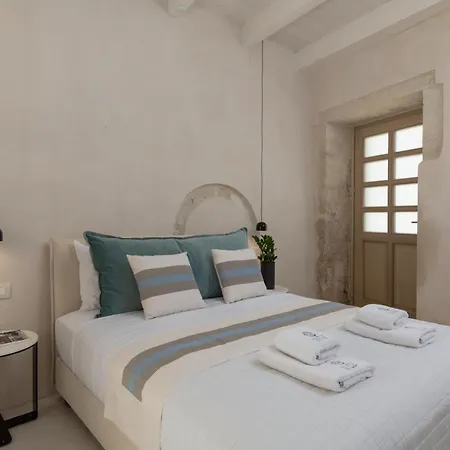 Old Town Luxury With Private Pool And Terrace Villa Rethymno