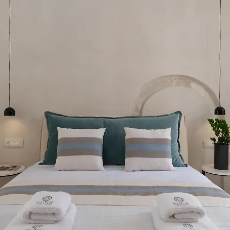 Old Town Luxury With Private Pool And Terrace